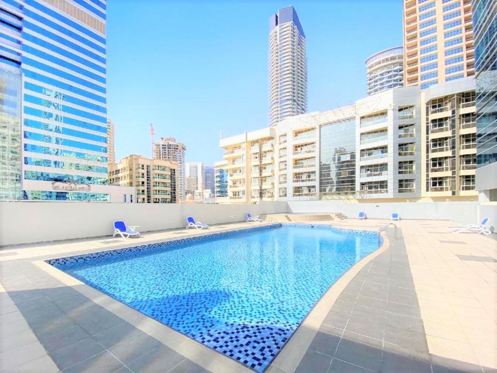 Apartamento Royal Casa- Marina Diamond 2 Dubái Exterior foto